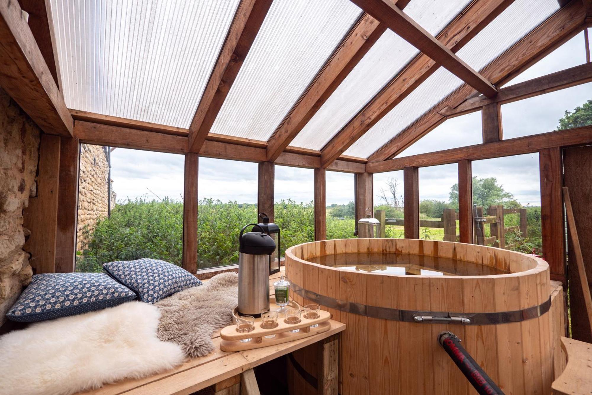 Large Country Cottage, Sleeps 8 - Spa Facilities, Garden Bar, Catering Services, Free Parking, Nature Reserve, Hen Parties Scunthorpe Exterior photo
